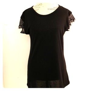 ❌ SOLD ❌ B’LEEV Blouse 🎉3 for $10 🎉